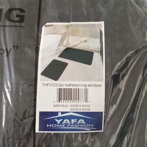 Black Bath Mat Set (Non Slip Backing)